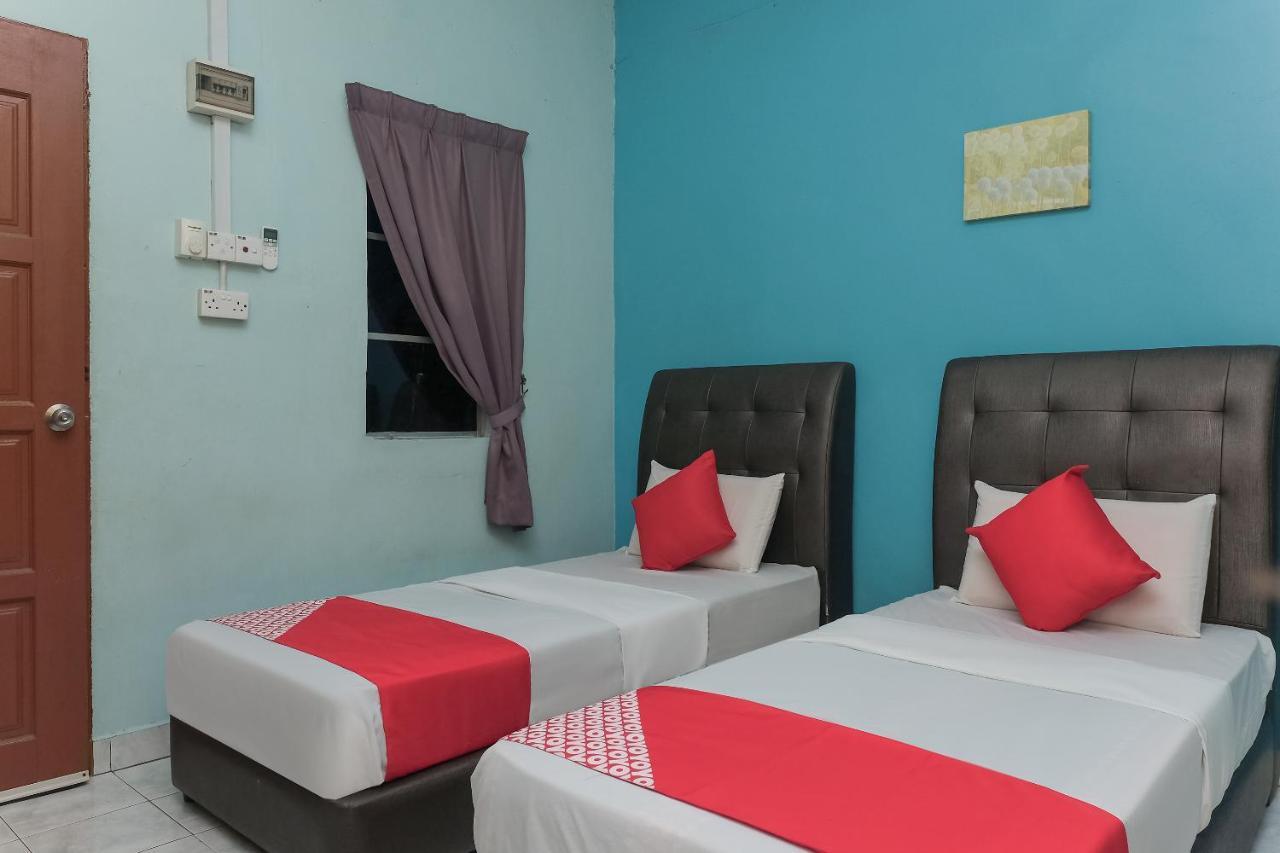 Oyo 90015 Indah Chalet Kuala Rompin Exterior photo