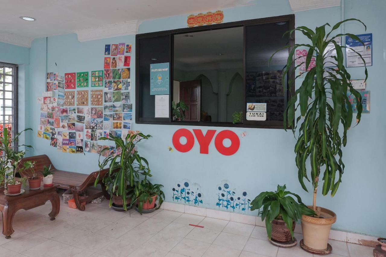 Oyo 90015 Indah Chalet Kuala Rompin Exterior photo